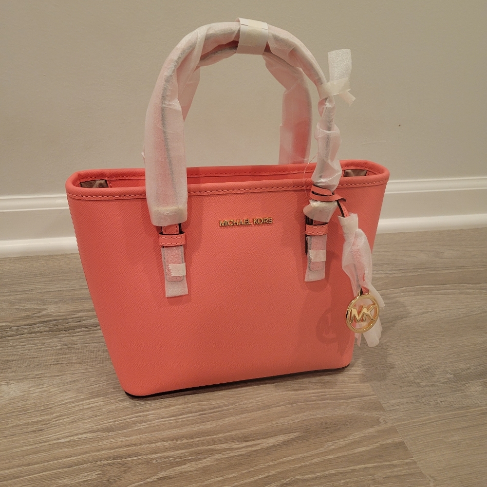 Michael Kors Tote Bag - Picture 7 of 10